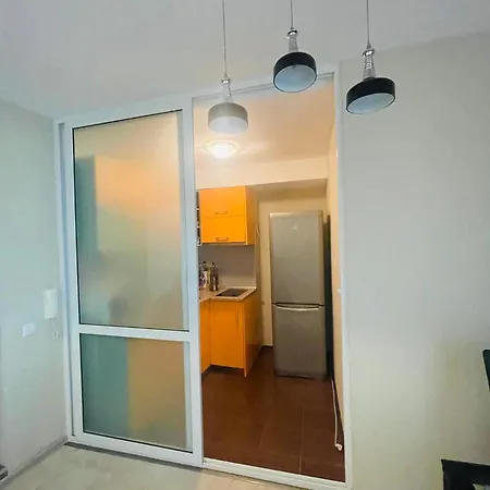 тристаен в Sunny Plaza, סאני ביץ'