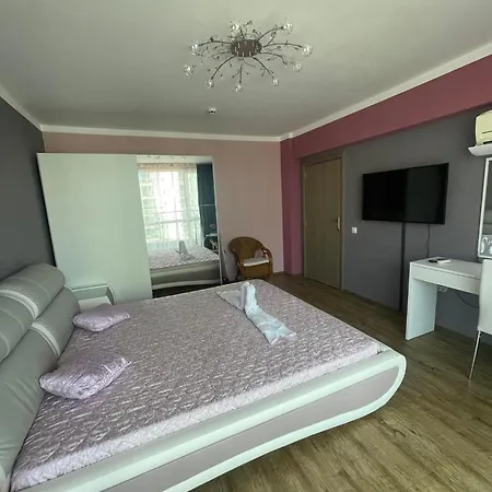 тристаен в Sunny Plaza, * Sunny Beach