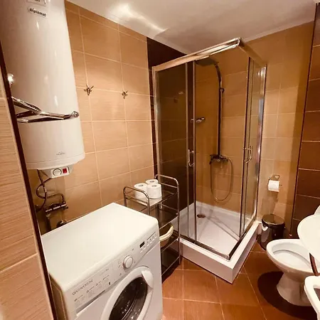тристаен в Sunny Plaza, Apartment
